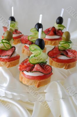 CanapÃ©s with salami