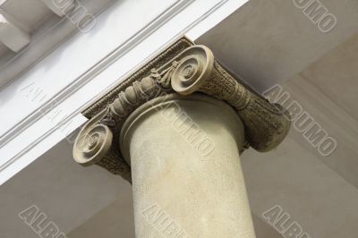 Ionic column