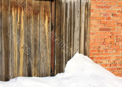 wall of wood and brick