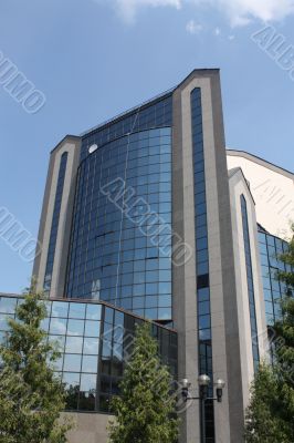 High-tech style building