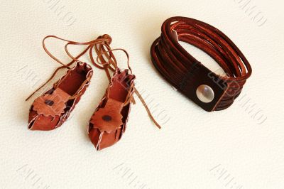 Leather shoes and leather bracelet