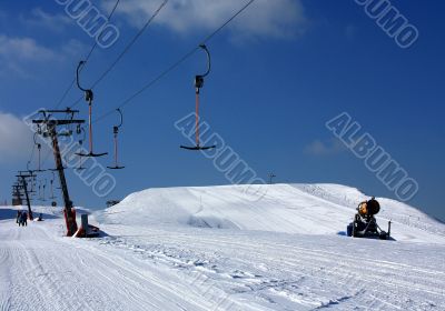 device for the production of snow