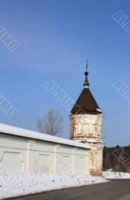 Wall tower of the St. Nicholas Berlyukovsky Monastery 