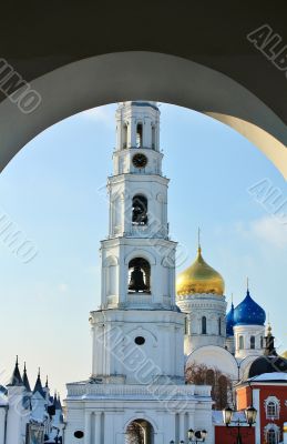 Main gate to the Nicholas Ugreshsky Monastery
