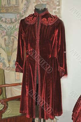 Embroidered red velvet jacket with braid Embroidered red velvet jacket with braid