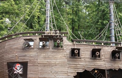 Side of a pirate schooner