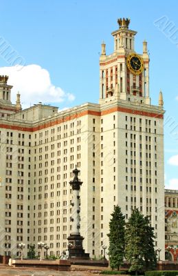 Column with the rostra, surrounded by the night lights