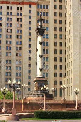 Column with the rostra, surrounded by the night lights