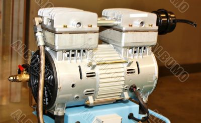 Mobile power generator