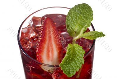 strawberry drink with strawberry slice and mint leaf