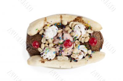 banana split on white