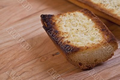 slice of toasted bread
