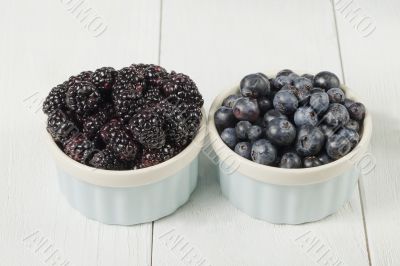 blackberries and blueberries in bowl