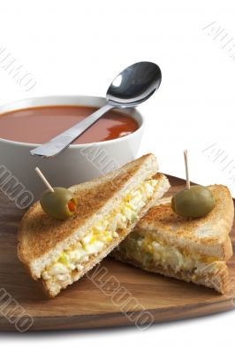 egg sandwich with tomato soup