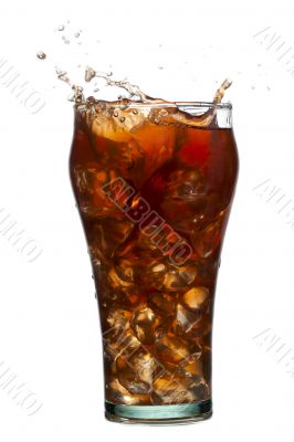 splashing cola drink
