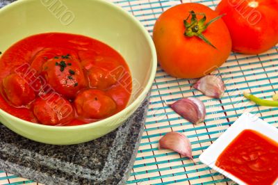 Meatballs with tomato sauce