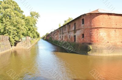 Bypass channel - channel in Kronstadt 