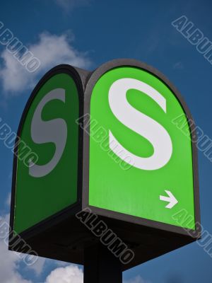 Sign-Light-rail-lightgreen