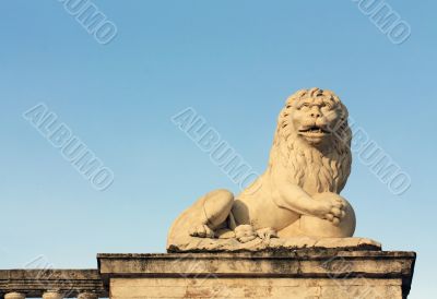 Sculpture of a lion in classical style
