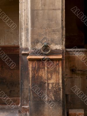Rusted pillar