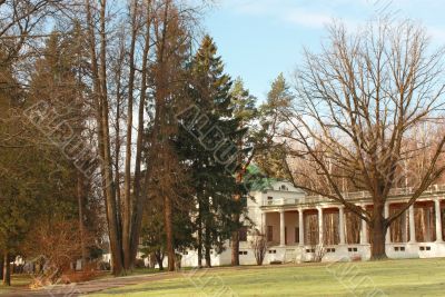 White colonnade with the wing rotunda 