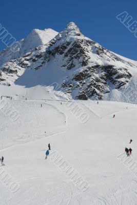 KÃ¼htai Mountains