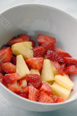 Muesli with fresh fruit