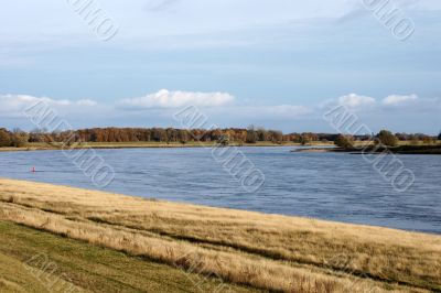 The Elbe in autumn