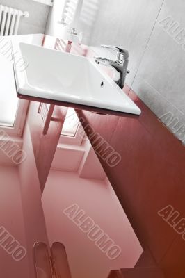 Red lavabo board