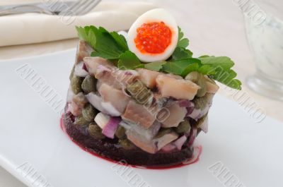 Herring tartare with capers and sour cream