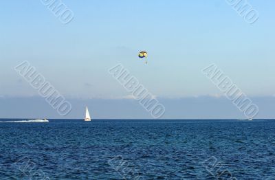 Marine parachute amusement