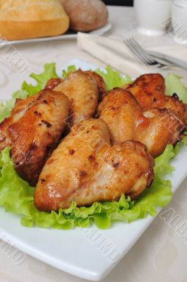 Baked chicken wings with garlic