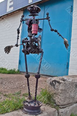 The robot from scrap metal