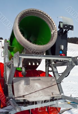 Artificial Snow Cannon