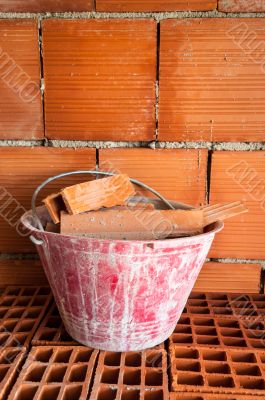 Masonry Bucket on hollow bricks Masonry Bucket on hollow bricks