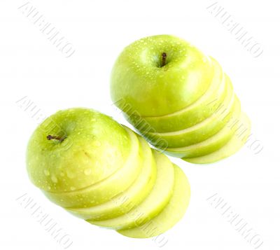 green apples slice isolated on white background