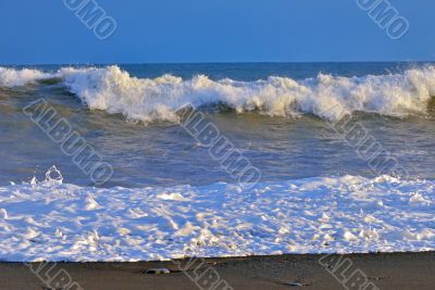  waves on ocean coast