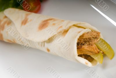 pita bread chicken roll