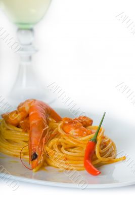 pasta and spicy shrimps