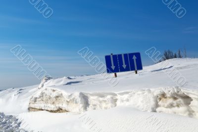 traffic signal separation of the bands in the snow