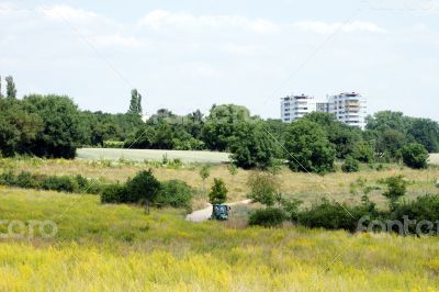 Tractor and high-rise