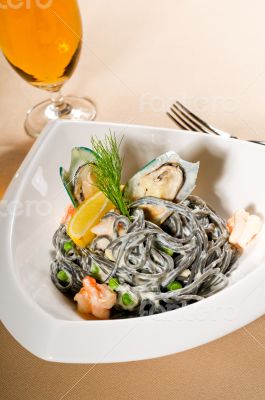 seafood black spaghetti