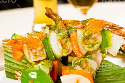 shrimps and vegetables skewers