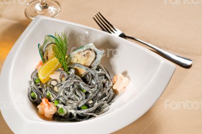 seafood black spaghetti