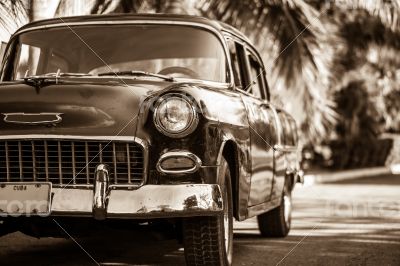 Caribbean Cuba parked Oldtimer 