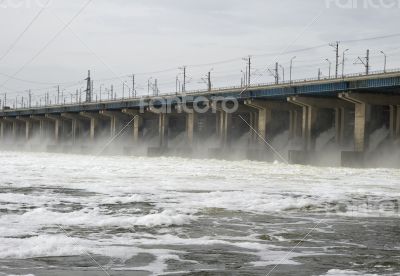 Dam of a hydroelectric power station