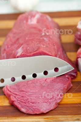 raw beef cutting