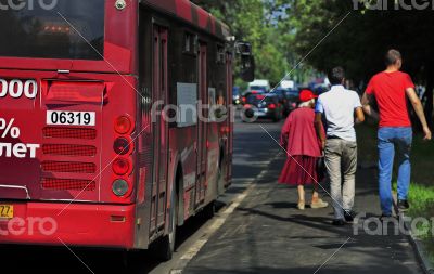 bus stop, pedestrians