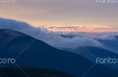 Autumn evening mountain plateau landscape (Carpathian, Ukraine) 