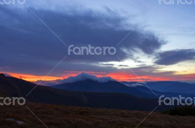 Autumn evening mountain plateau landscape (Carpathian, Ukraine) 